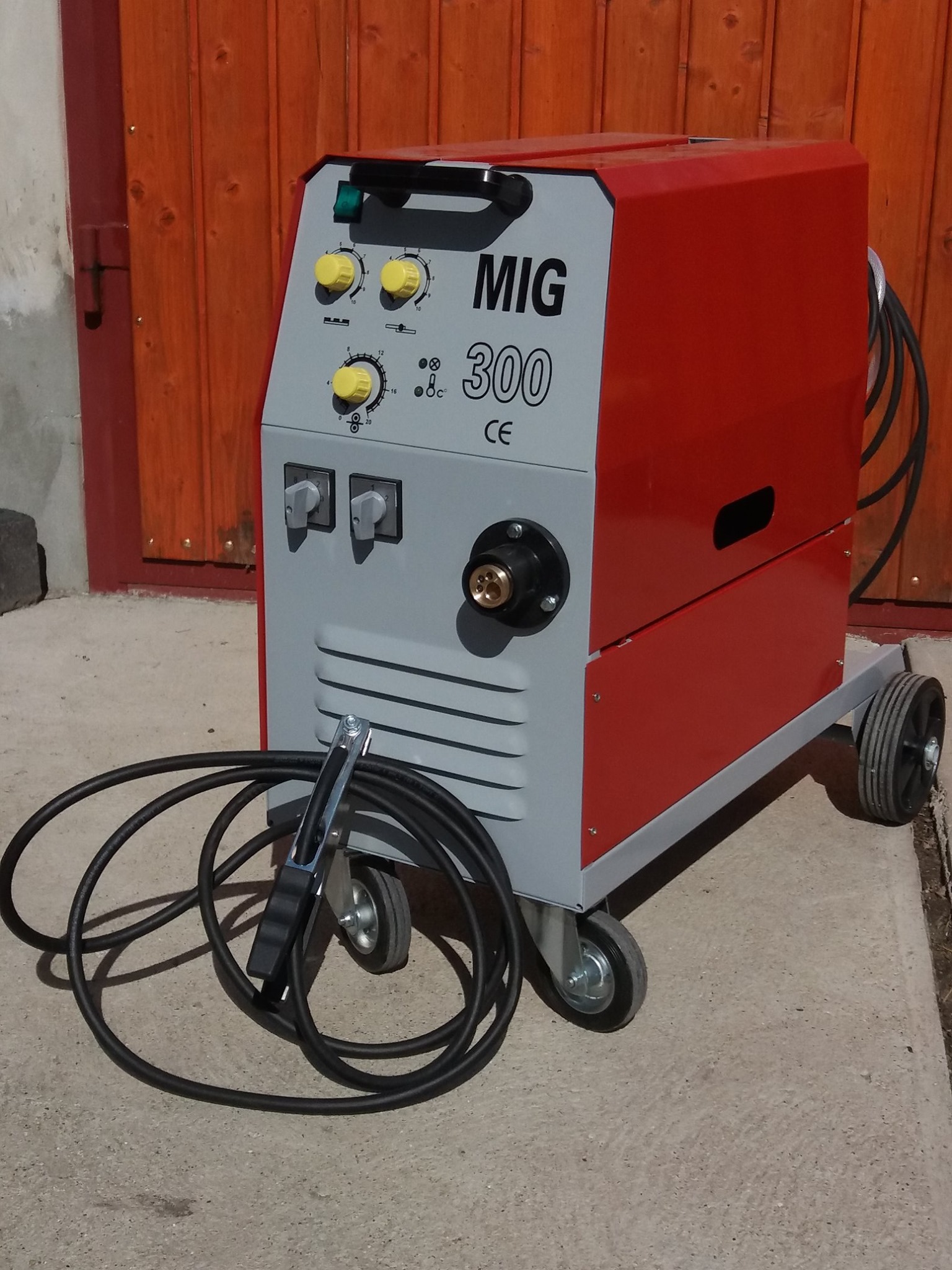 MIG 300