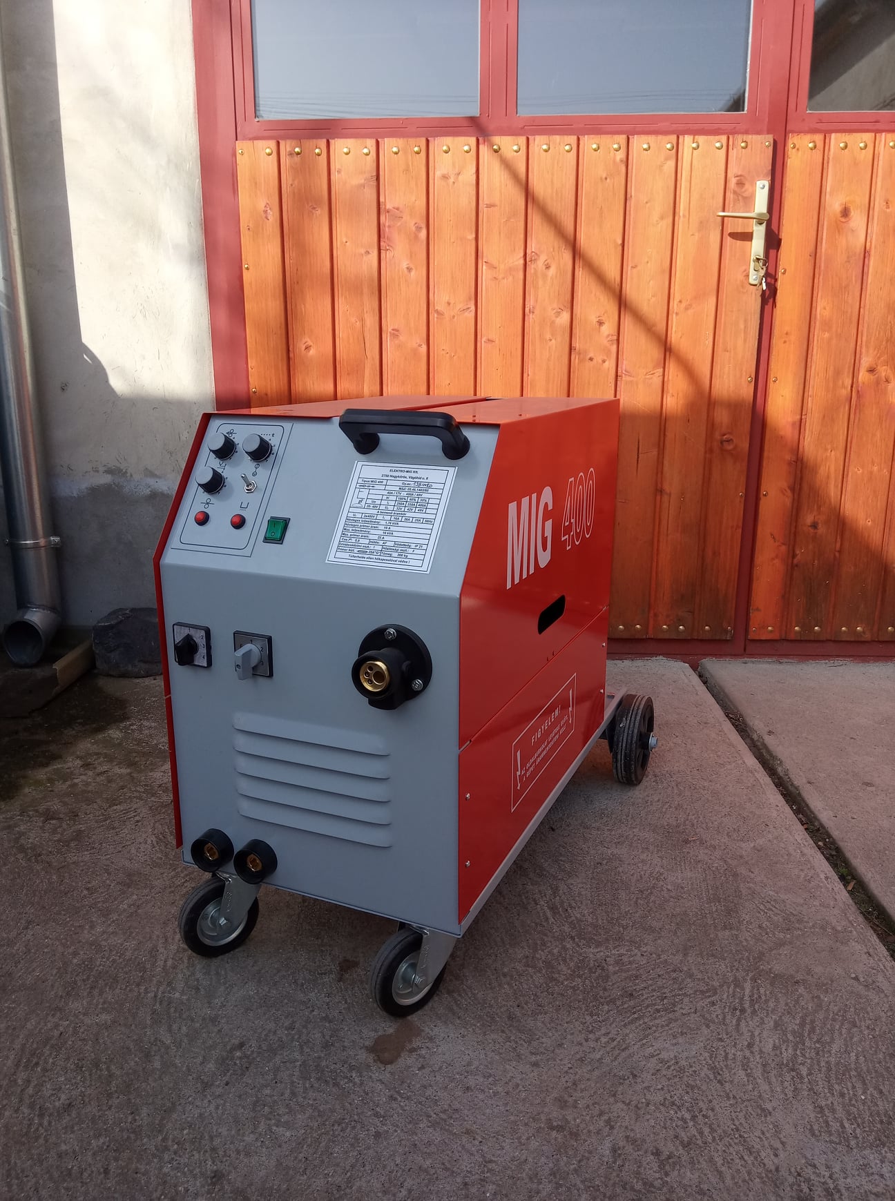 MIG 400